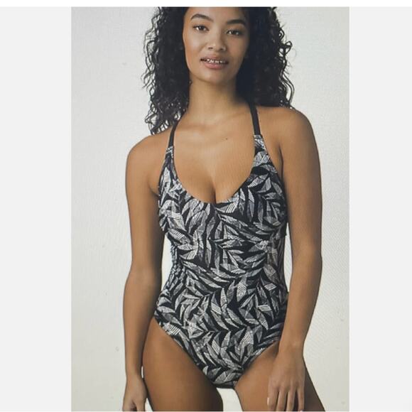 Prana 34d swimsuit BNWT PRANA W'S MARINA ONE PIECE black springtime - Picture 7 of 7